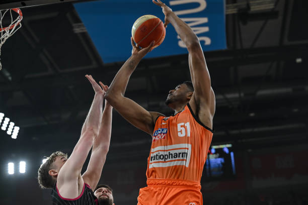 他不仅提高 他不仅提高